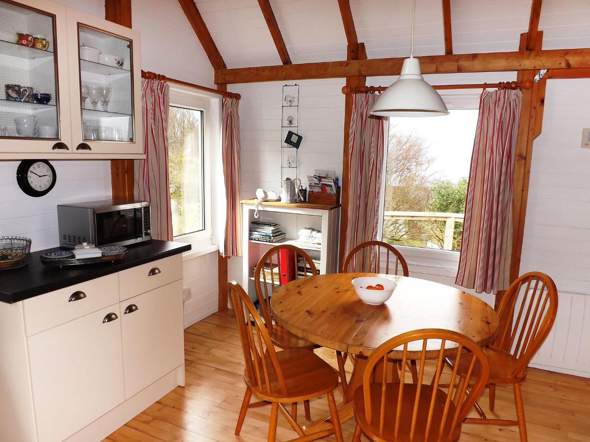 Chalet Mackinnon By Interhome Ord ภายนอก รูปภาพ
